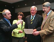 Mechthild Heil mit Parteifreunden.